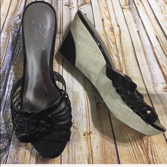 Clark’s Black Slip On Peep Toe 3 1/4” Wedge Sandal - Picture 1 of 6